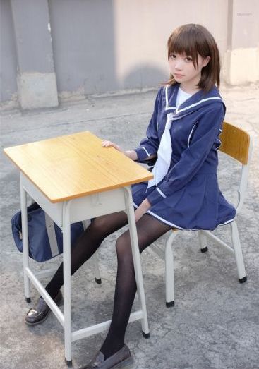 欧美女人fashion_高清免费观看视频