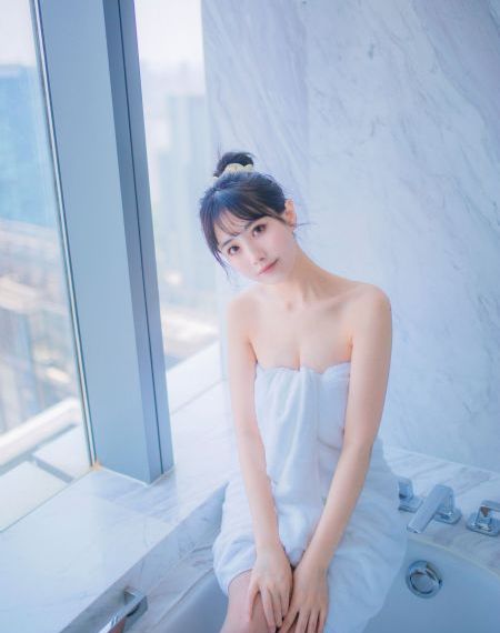 国产精品久久久久久久久久春嫩_HD韩国电影在线观看