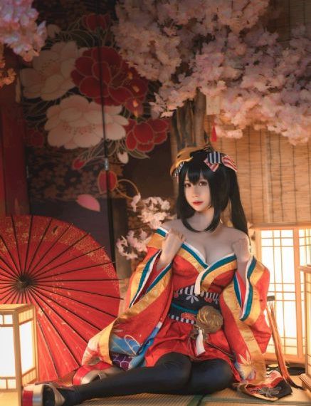 欧美情侣头像两张一人一张_国语配音超清