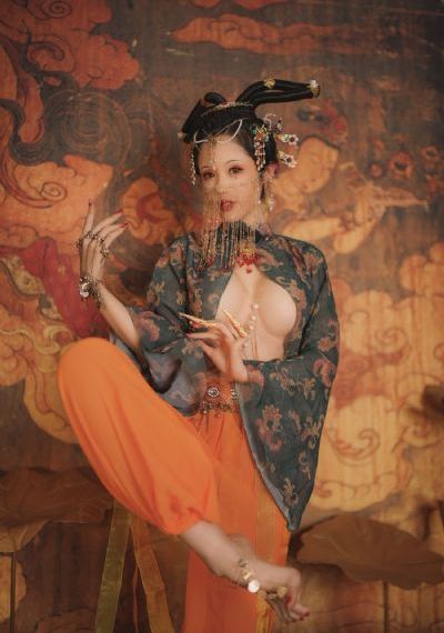 国内精品免费视频二区_720高清完整版播放